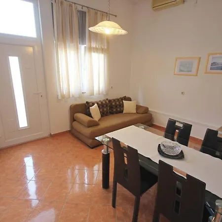 Family Apartment Mirela Borik Zara Esterno foto